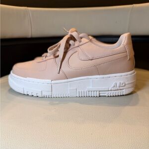 Nike Air Force 1 Low Pixel – Particle Beige Women’s 7